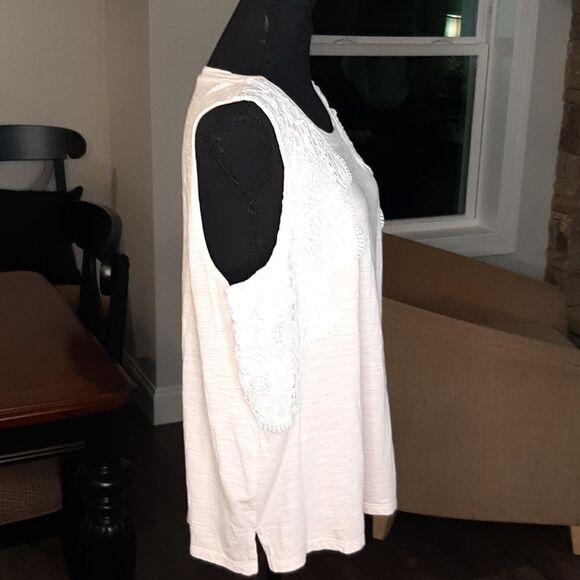 Crown & Ivy Cotton Soft Pink with White Lace Trim Tank Top - Picture 2 of 8